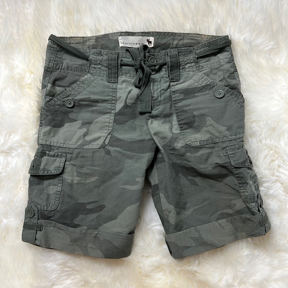 Abercrombie kids camouflage short